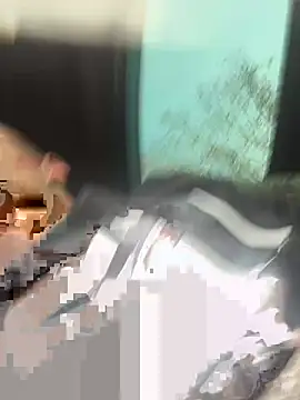 Snapshot of Slumlords chatting on 02-09-26, 07:40 Slumlords online show from 02-09-26, 07:40