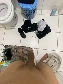 Snapshot of RenanDlc chatting on 03-12-26, 02:50 RenanDlc online show from 03-12-26, 02:50