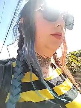 Snapshot of cindy_ink chatting on 01-29-25, 06:18 cindy ink online show from 01-29-25, 06:18