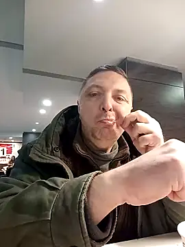 Snapshot of Pokaz2020 chatting on 12-24-24, 05:55 Pokaz2020 online show from 12-24-24, 05:55