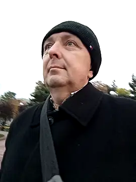 Snapshot of Pokaz2020 chatting on 10-18-25, 02:51 Pokaz2020 online show from 10-18-25, 02:51