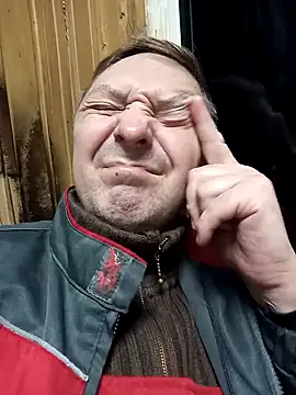 Snapshot of Pokaz2020 chatting on 11-17-25, 01:00 Pokaz2020 online show from 11-17-25, 01:00