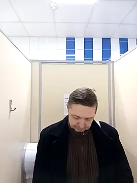 Snapshot of Pokaz2020 chatting on 11-17-25, 05:08 Pokaz2020 online show from 11-17-25, 05:08