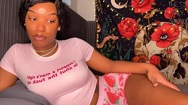 ItalyNayoir online show from 01-03-25, 08:43