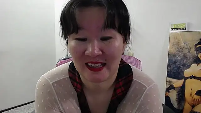 Snapshot of Akira_xx chatting on 12-20-25, 01:56 Akira xx online show from 12-20-25, 01:56