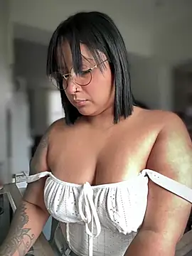 DannaaMeliza online show from 01-07-25, 01:46