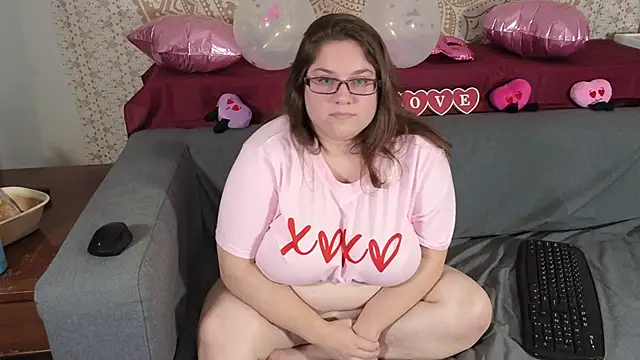 Snapshot of DrenchedDelicates chatting on 02-15-25, 02:15 DrenchedDelicates online show from 02-15-25, 02:15