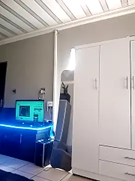 Snapshot of SQUITBOOTY chatting on 11-28-25, 08:50 SQUITBOOTY online show from 11-28-25, 08:50