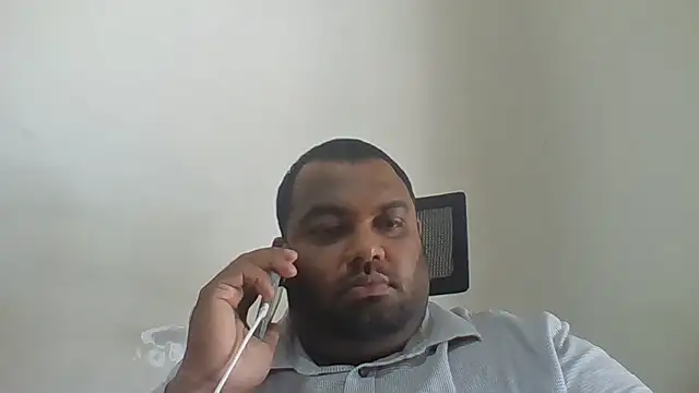 Snapshot of FatCockBoySL chatting on 06-17-26, 06:05 FatCockBoySL online show from 06-17-26, 06:05