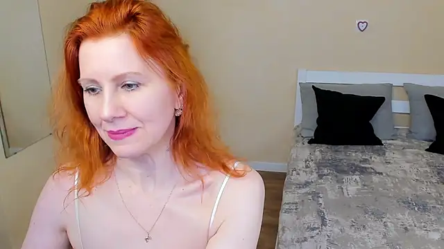 FoxySophia online show from 02-13-26, 04:25