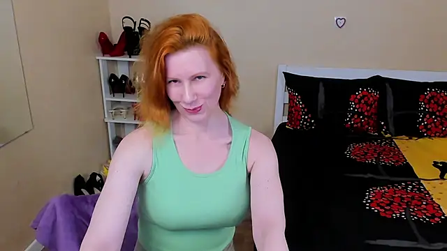 Snapshot of FoxySophia chatting on 04-23-26, 07:30 FoxySophia online show from 04-23-26, 07:30