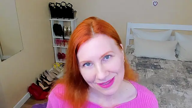Snapshot of FoxySophia chatting on 05-31-26, 06:20 FoxySophia online show from 05-31-26, 06:20