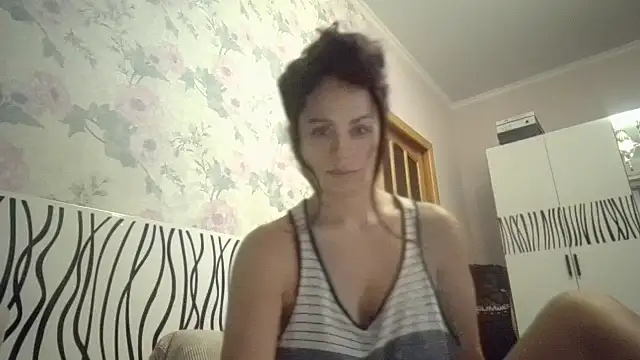 LindaStarS online show from 11-16-25, 06:13