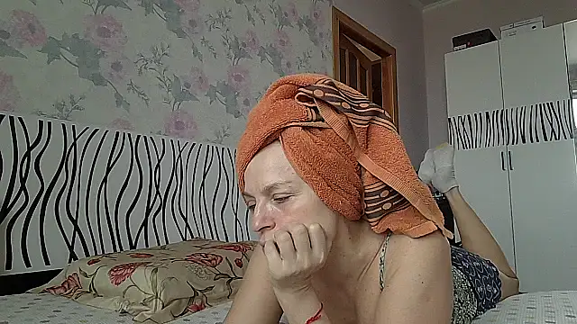 LindaStarS online show from 02-20-26, 06:37