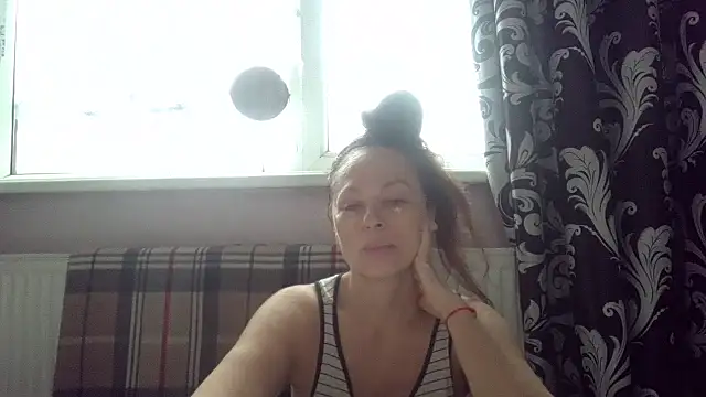 LindaStarS online show from 04-02-26, 04:43