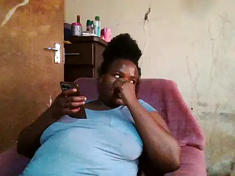 Snapshot of sexybigboobz chatting on 02-17-26, 07:16 sexybigboobz online show from 02-17-26, 07:16