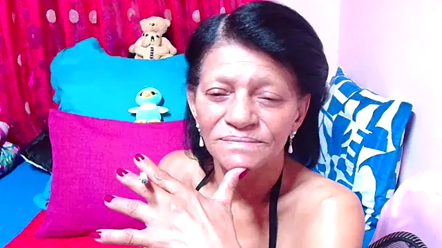 SLUTTYROXY online show from 11-11-25, 05:46