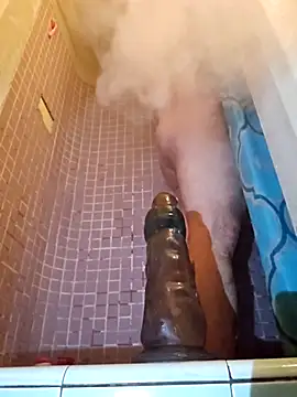 UncutHammer69 online show from 11-25-25, 04:56