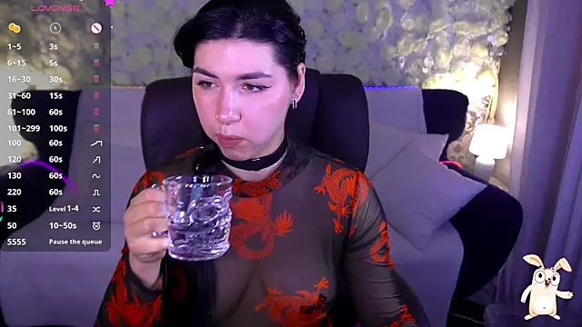Snapshot of EmilyCandyy chatting on 06-05-26, 06:31 EmilyCandyy online show from 06-05-26, 06:31