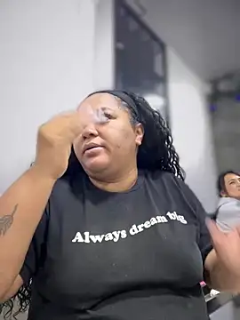 yanza2002 online show from 01-09-25, 10:52