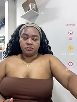 Snapshot of yanza2002 chatting on 05-20-26, 11:55 yanza2002 online show from 05-20-26, 11:55