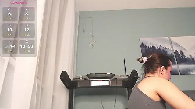 MilaniaCute online show from 02-16-26, 04:03