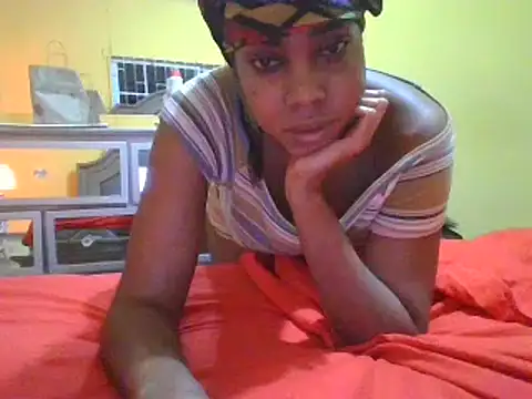 Snapshot of HONEYSWEETS_LIVE chatting on 02-27-25, 12:54 HONEYSWEETS LIVE online show from 02-27-25, 12:54