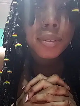 Snapshot of HONEYSWEETS_LIVE chatting on 11-15-25, 04:43 HONEYSWEETS LIVE online show from 11-15-25, 04:43