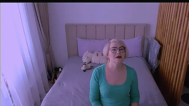 sabrinamacmarren online show from 04-02-26, 08:12