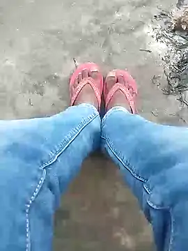 Snapshot of bigh96dik chatting on 01-25-25, 11:44 bigh96dik online show from 01-25-25, 11:44