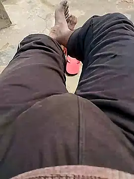 Snapshot of bigh96dik chatting on 01-26-25, 08:03 bigh96dik online show from 01-26-25, 08:03