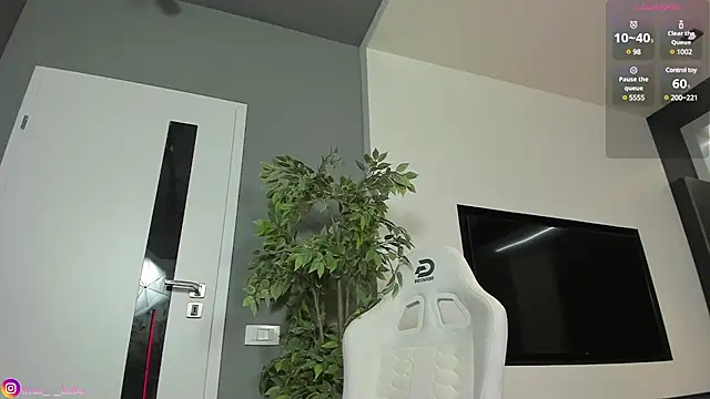 Snapshot of lissababe1 chatting on 12-10-24, 11:30 lissababe1 online show from 12-10-24, 11:30