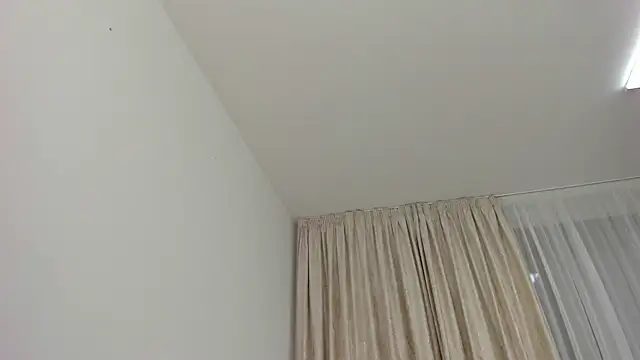 lissababe1 online show from 03-04-25, 05:45