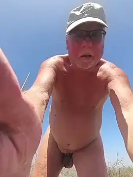 gerri2000 online show from 04-20-26, 01:36