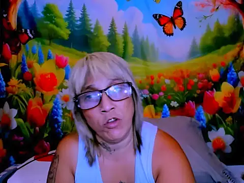 Snapshot of indianroxy chatting on 07-11-26, 07:27 indianroxy online show from 07-11-26, 07:27