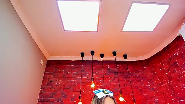 Snapshot of ChristynaRoss chatting on 02-16-26, 08:16 ChristynaRoss online show from 02-16-26, 08:16