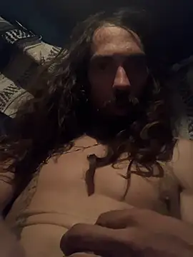 Snapshot of mikeylong chatting on 12-25-24, 10:17 mikeylong online show from 12-25-24, 10:17