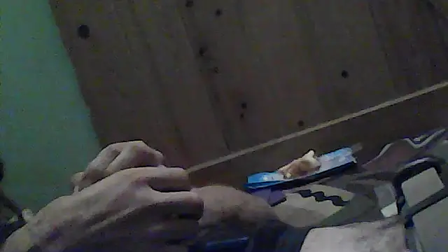 Snapshot of mikeylong chatting on 10-08-25, 10:24 mikeylong online show from 10-08-25, 10:24