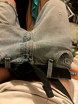 Snapshot of mikeylong chatting on 11-21-25, 09:41 mikeylong online show from 11-21-25, 09:41