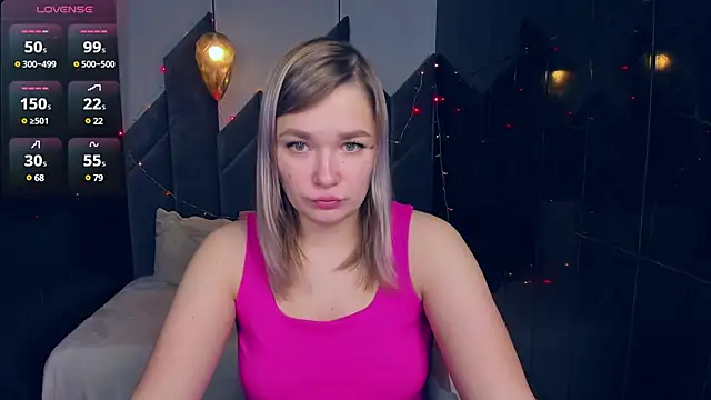 Snapshot of BellaDreamy chatting on 01-11-25, 05:20 BellaDreamy online show from 01-11-25, 05:20