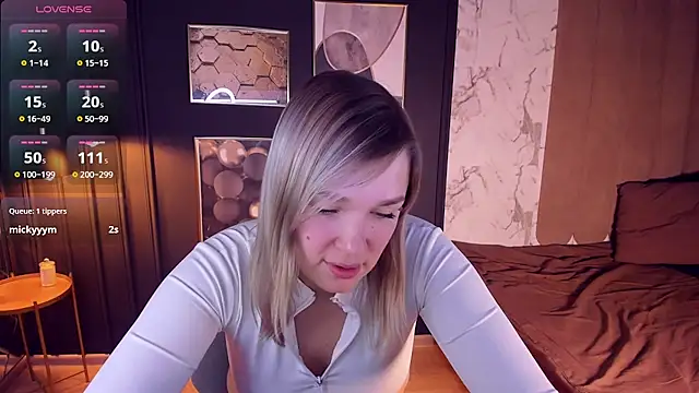 Snapshot of BellaDreamy chatting on 01-23-25, 11:15 BellaDreamy online show from 01-23-25, 11:15