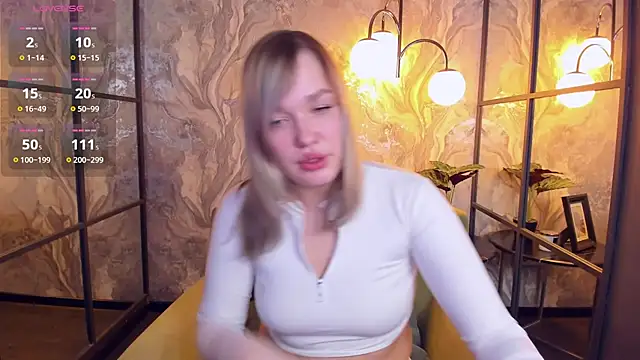 Snapshot of BellaDreamy chatting on 02-11-25, 05:26 BellaDreamy online show from 02-11-25, 05:26