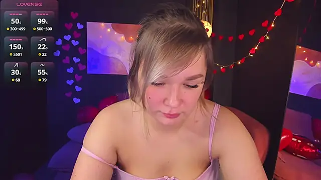 Snapshot of BellaDreamy chatting on 02-16-25, 11:49 BellaDreamy online show from 02-16-25, 11:49