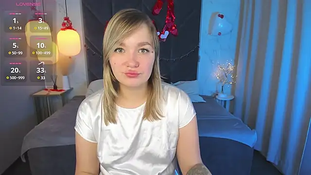 Snapshot of BellaDreamy chatting on 02-19-25, 05:16 BellaDreamy online show from 02-19-25, 05:16