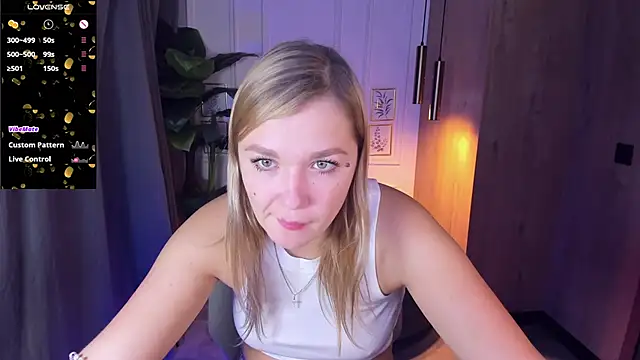 Snapshot of BellaDreamy chatting on 09-10-25, 05:29 BellaDreamy online show from 09-10-25, 05:29