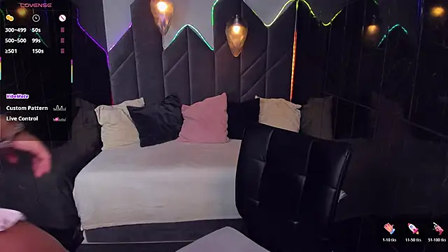 Snapshot of BellaDreamy chatting on 11-13-25, 05:39 BellaDreamy online show from 11-13-25, 05:39