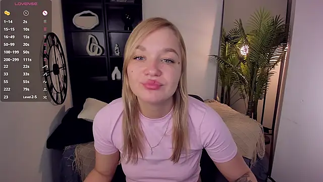 BellaDreamy online show from 12-17-25, 09:37