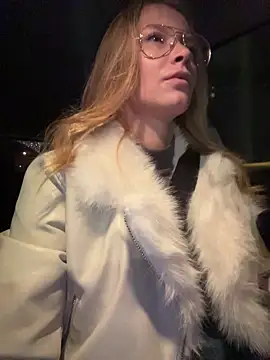 Snapshot of AnastasiaAniess chatting on 12-20-25, 08:05 AnastasiaAniess online show from 12-20-25, 08:05