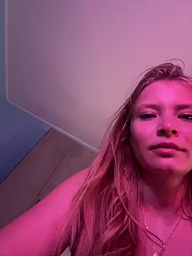 Snapshot of AnastasiaAniess chatting on 01-15-26, 11:26 AnastasiaAniess online show from 01-15-26, 11:26