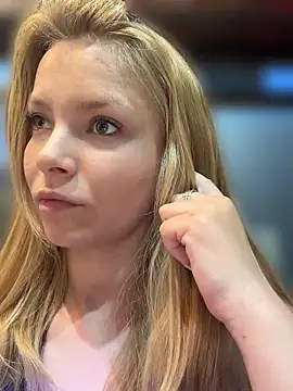 Snapshot of AnastasiaAniess chatting on 04-27-26, 06:50 AnastasiaAniess online show from 04-27-26, 06:50